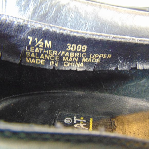 Womens Whats What Size 7 1/2 Leather/Fabric Shoe - Picture 4 of 4